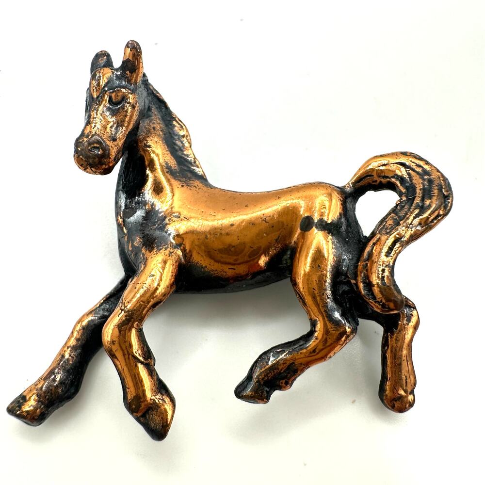 Vintage midcentury solid copper gold tone 3D horse figural brooch pin